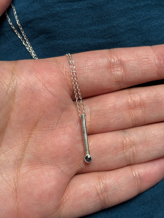 Blue sapphire pendant