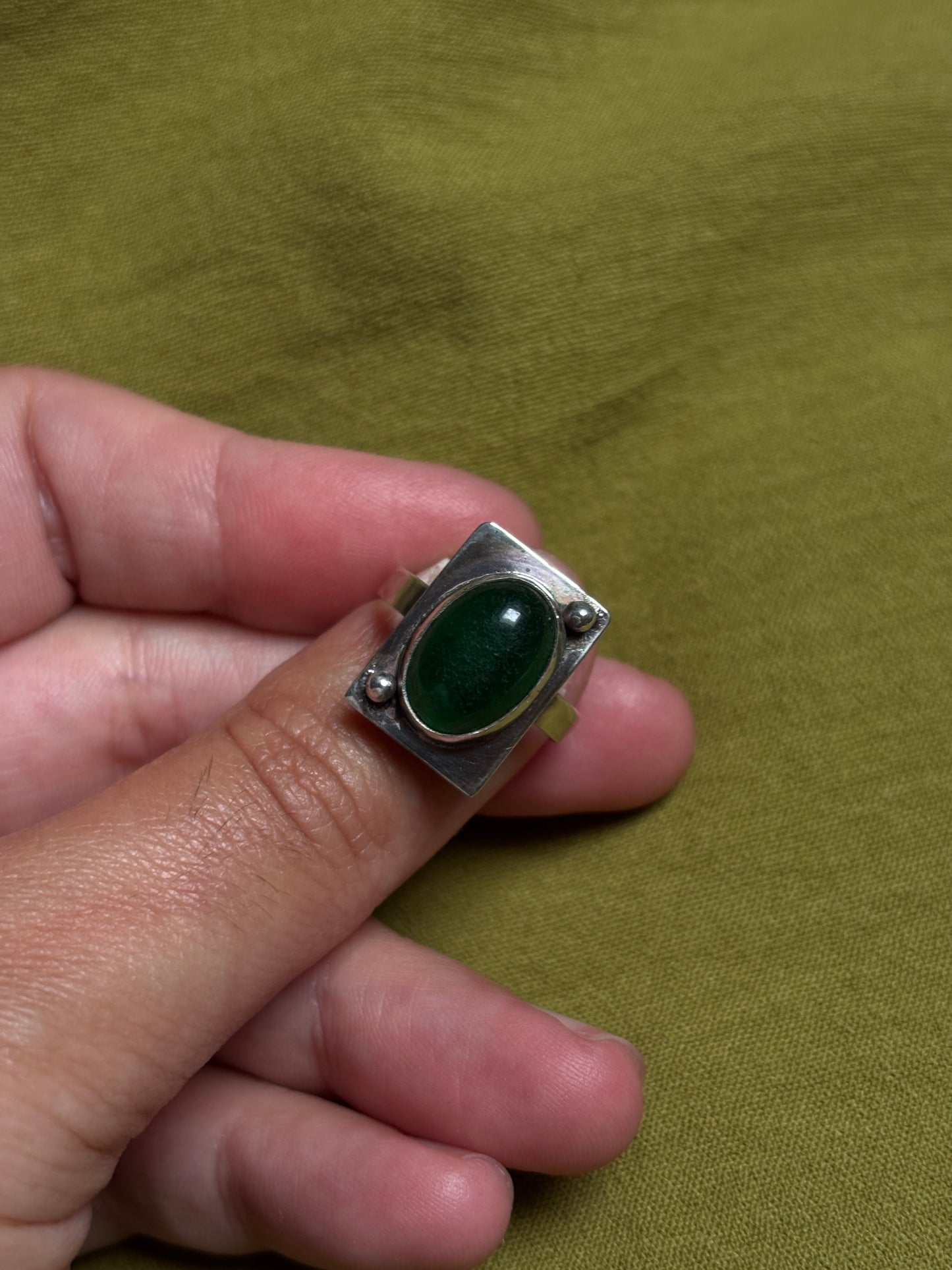 Green onyx ring