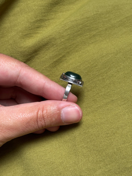 Green onyx ring