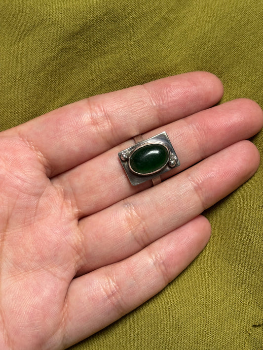 Green onyx ring