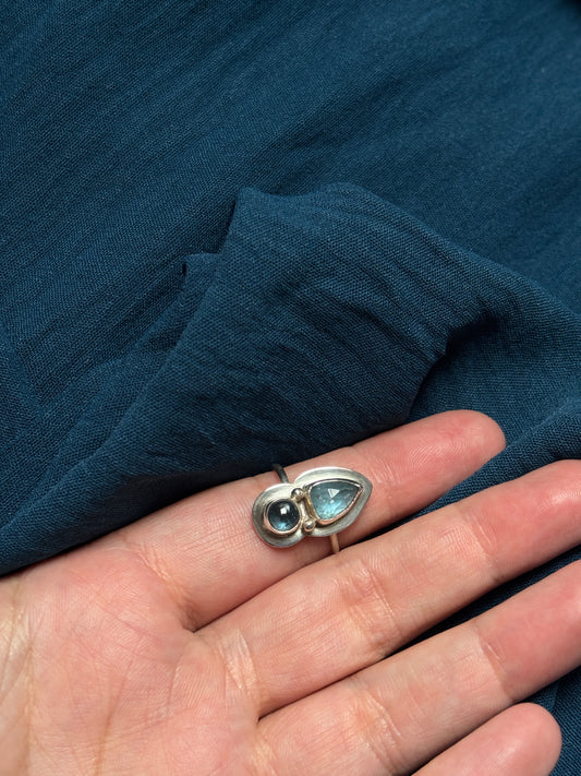 Kyanite ring